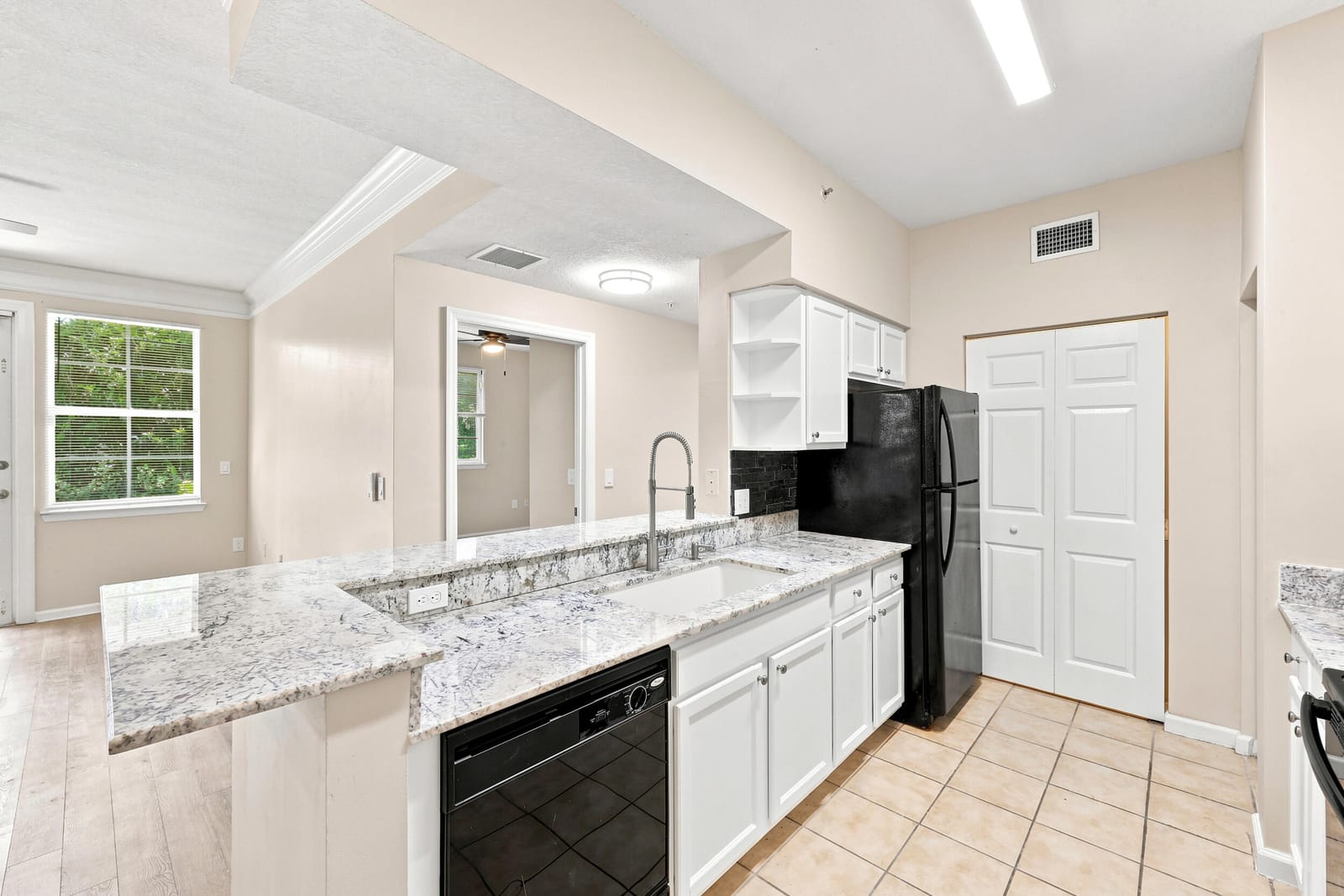 9857 BAYWINDS Drive 9112, West Palm Beach, FL 33411 photo 15