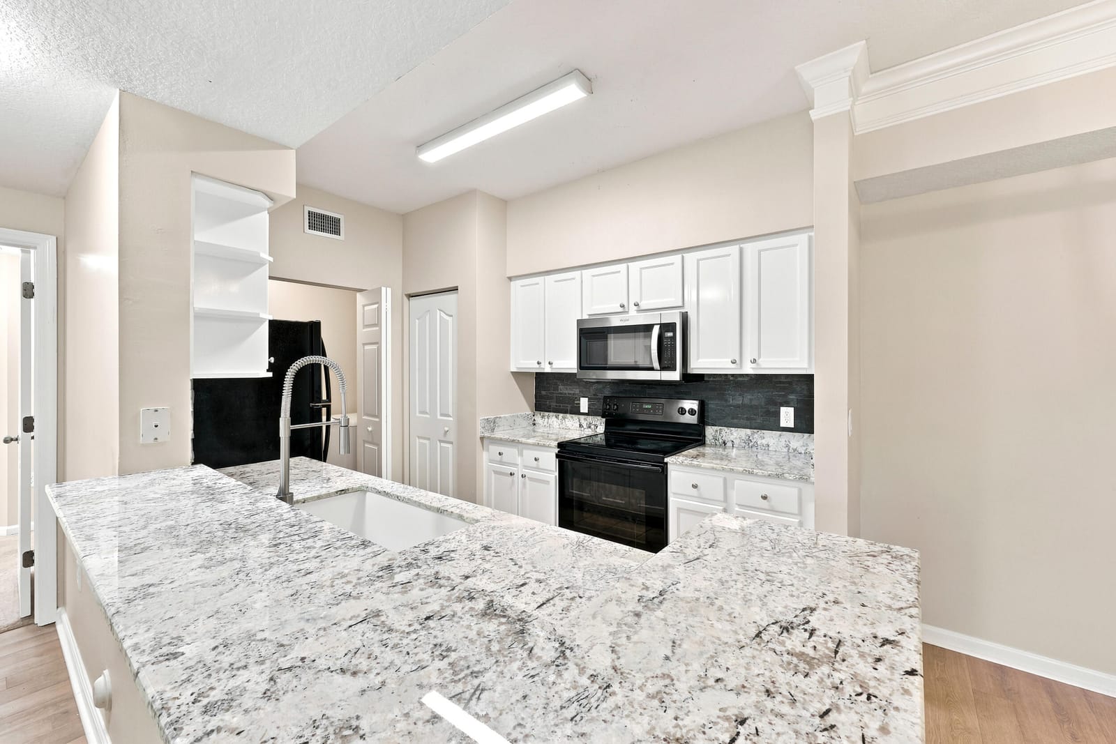 9857 BAYWINDS Drive 9112, West Palm Beach, FL 33411 photo 16