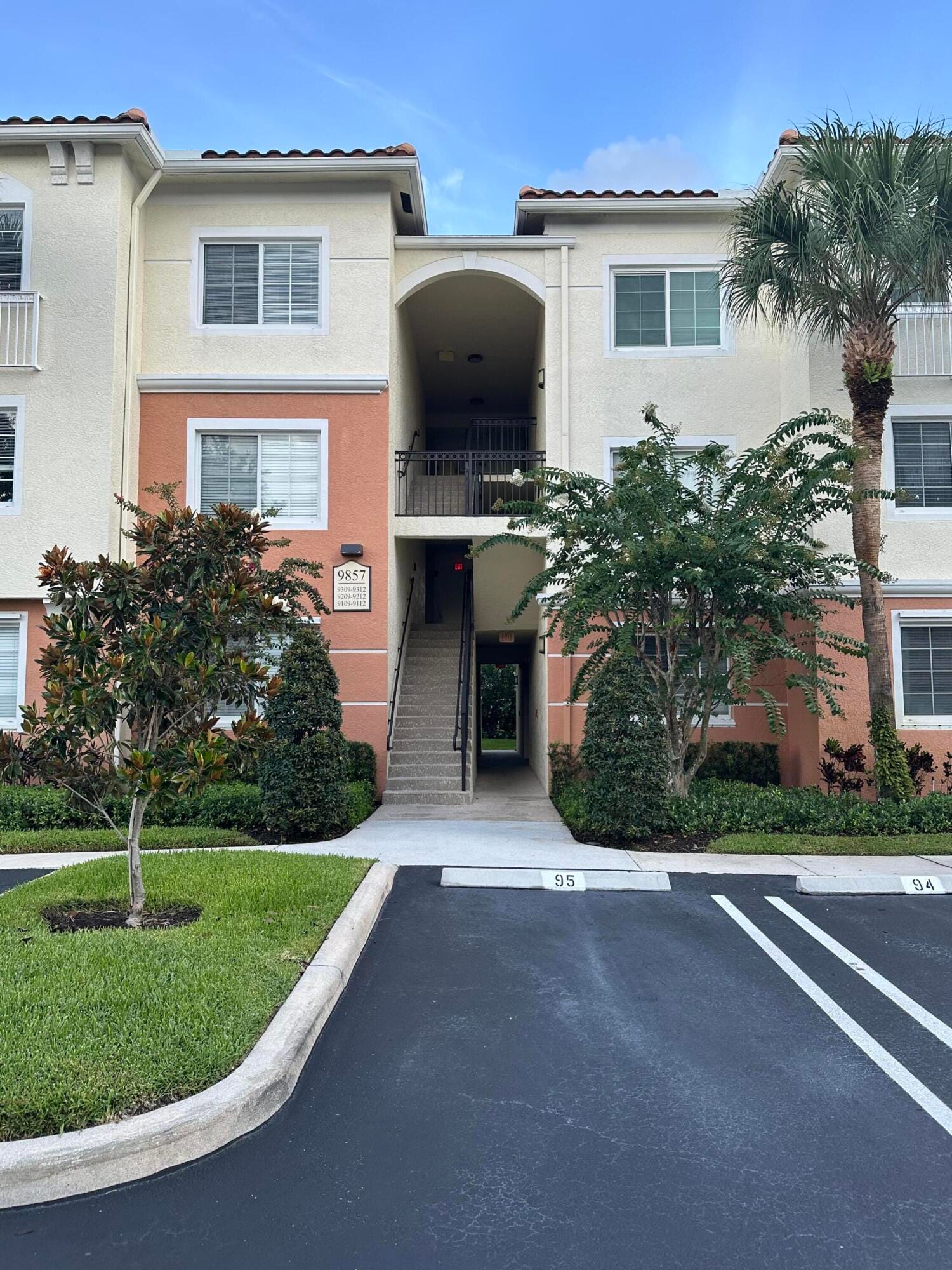 9857 BAYWINDS Drive 9112 — photo 8