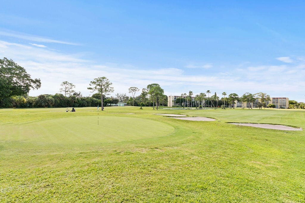3590 Via Poinciana 216, Lake Worth, FL 33467 photo 15