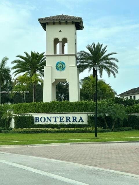 9883 W 34th Lane 9883, Hialeah, FL 33018