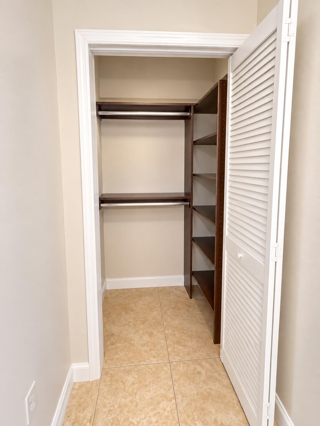 1690 SW 27TH Avenue 306, Miami, FL 33145 photo 17