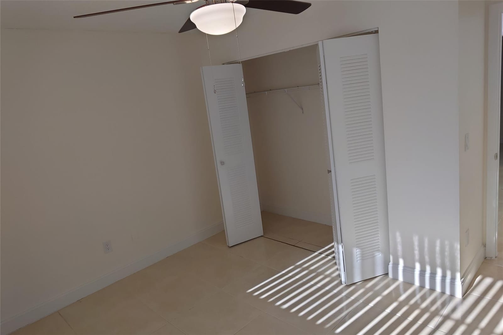 5008 SW 122ND Terrace, Cooper City, FL 33330 photo 12