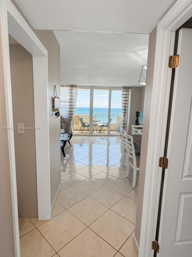 3180 S Ocean Drive 814, Hallandale Beach, FL 33009