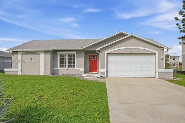 906 SW 7th Court, Cape Coral, FL 33991