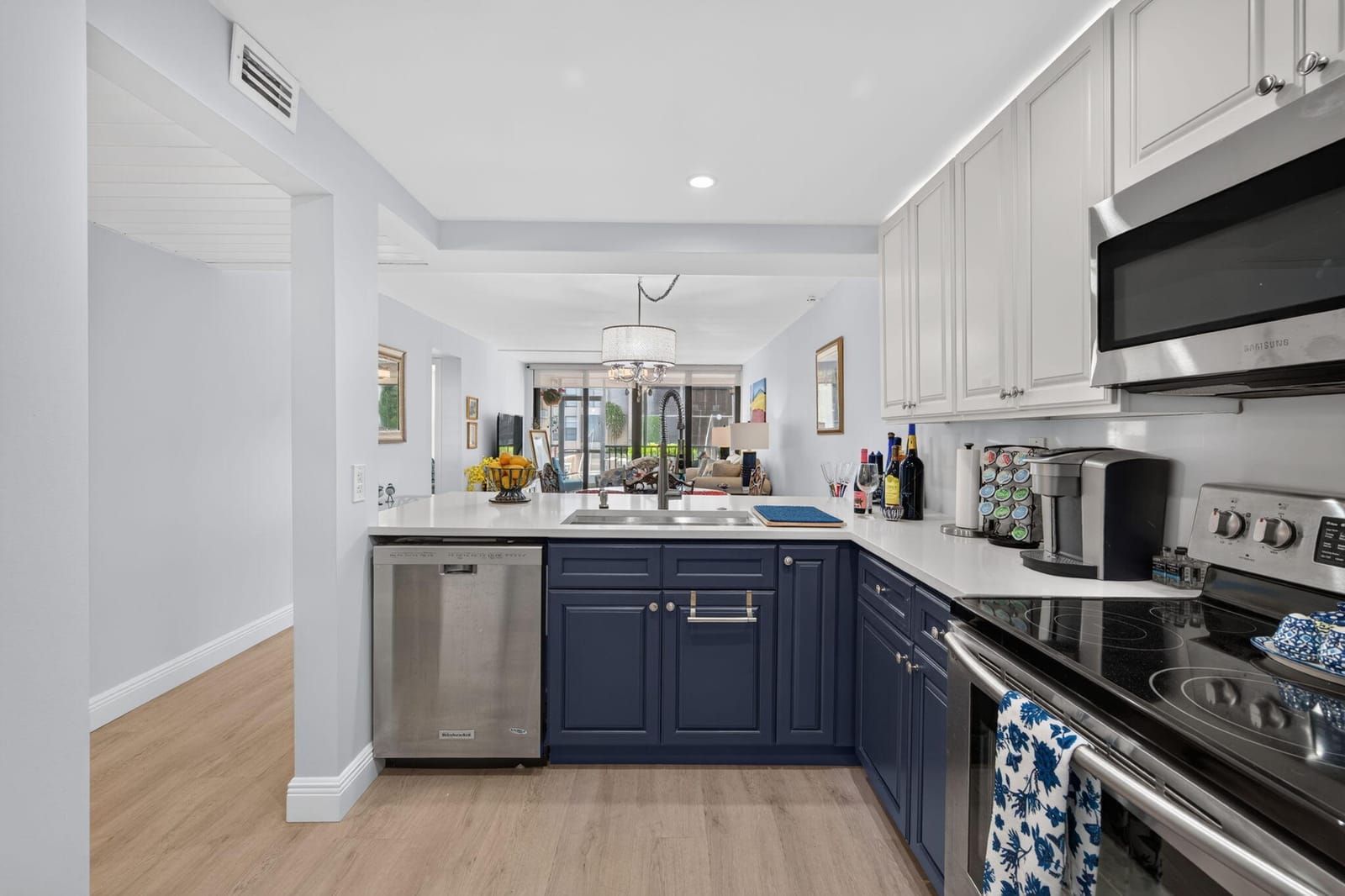 8 Royal Palm Way 104 — photo 5