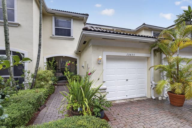13433 GEORGIAN Court, Wellington, FL 33414