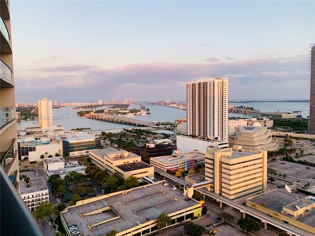 1600 NE 1st Avenue 2909, Miami, FL 33132