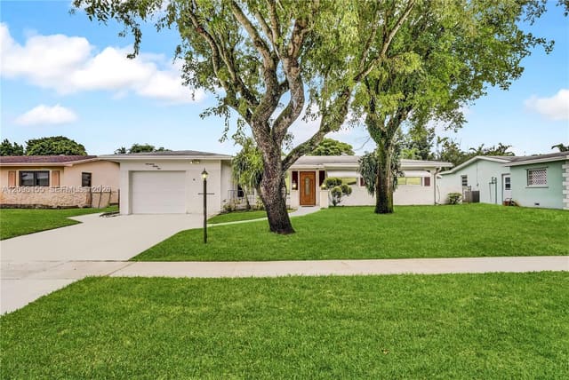1731 NW 86th Avenue, Pasadena Lakes, Pembroke Pines, FL