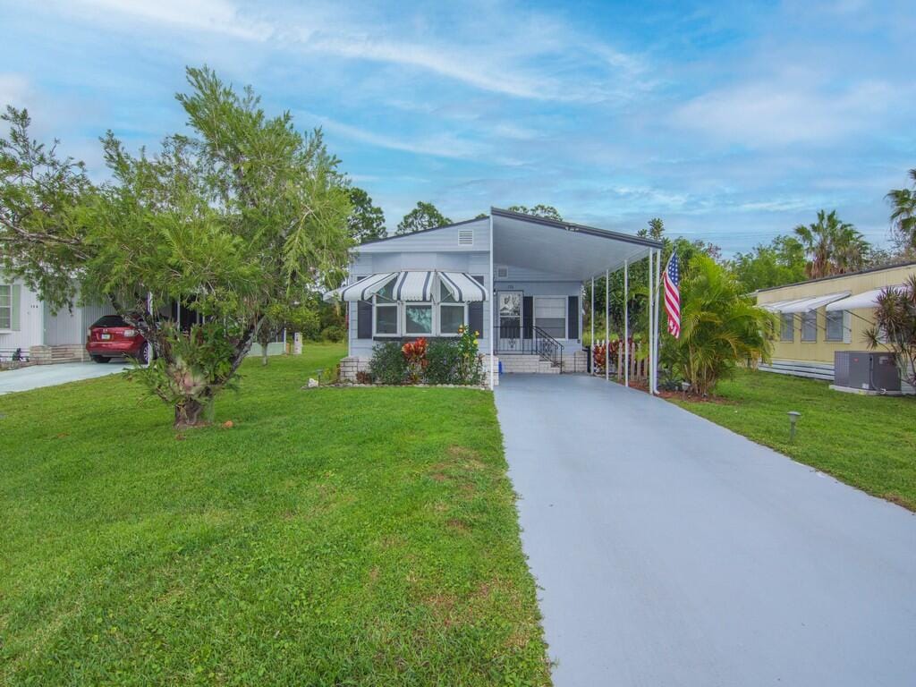 196 W Caribbean, Port St. Lucie, FL 34952 photo 2
