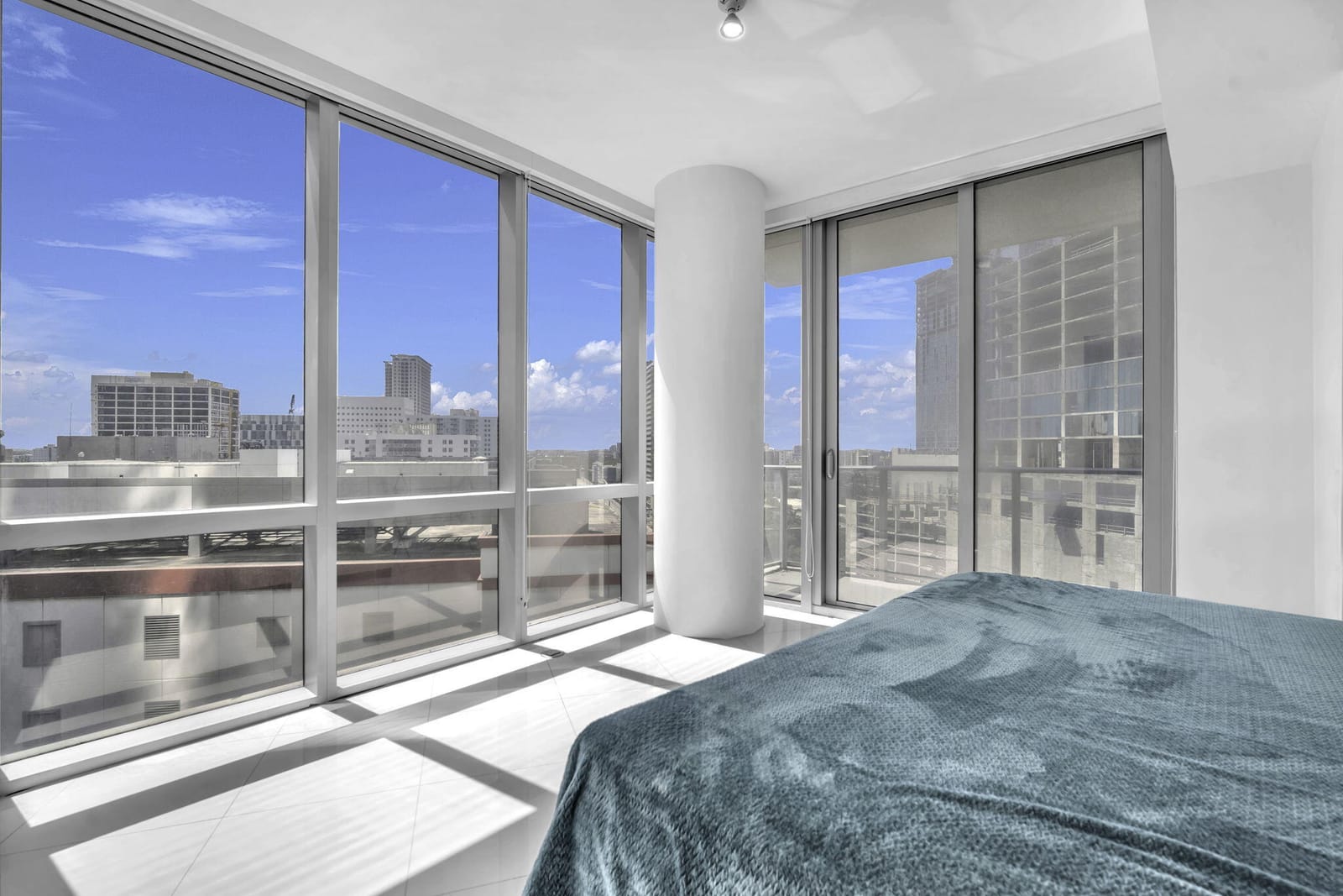 851 NE 1ST Avenue 1002, Miami, FL 33132 photo 13