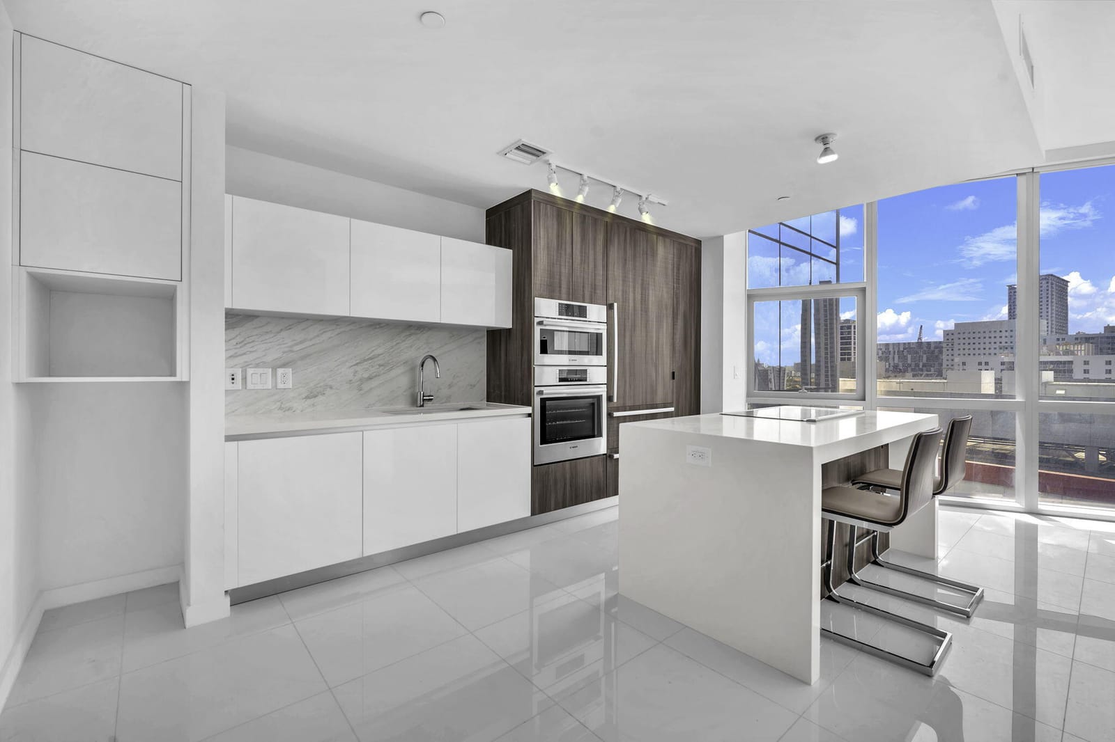 851 NE 1ST Avenue 1002, Miami, FL 33132 photo 22