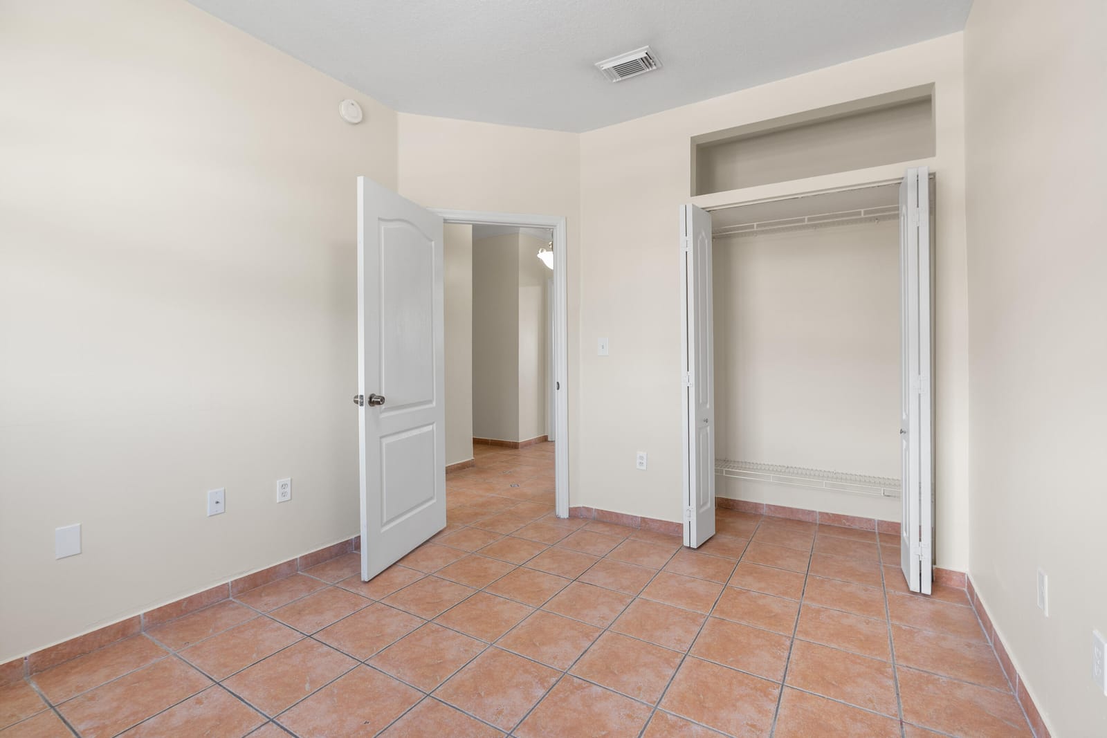 7520 W 20TH Avenue 206, Hialeah, FL 33016 photo 17