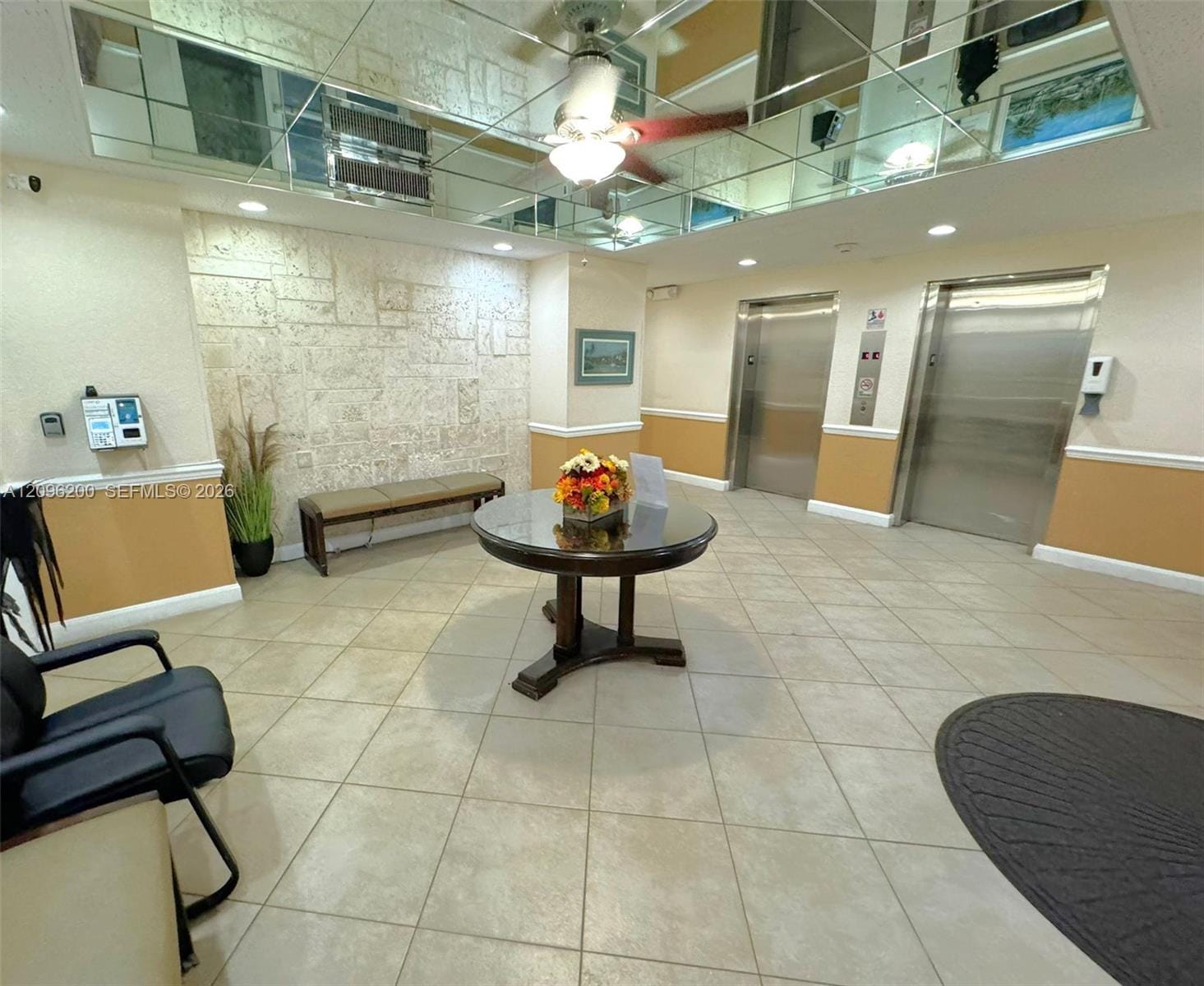 2555 NE 11th Street 710, Fort Lauderdale, FL 33304 photo 2