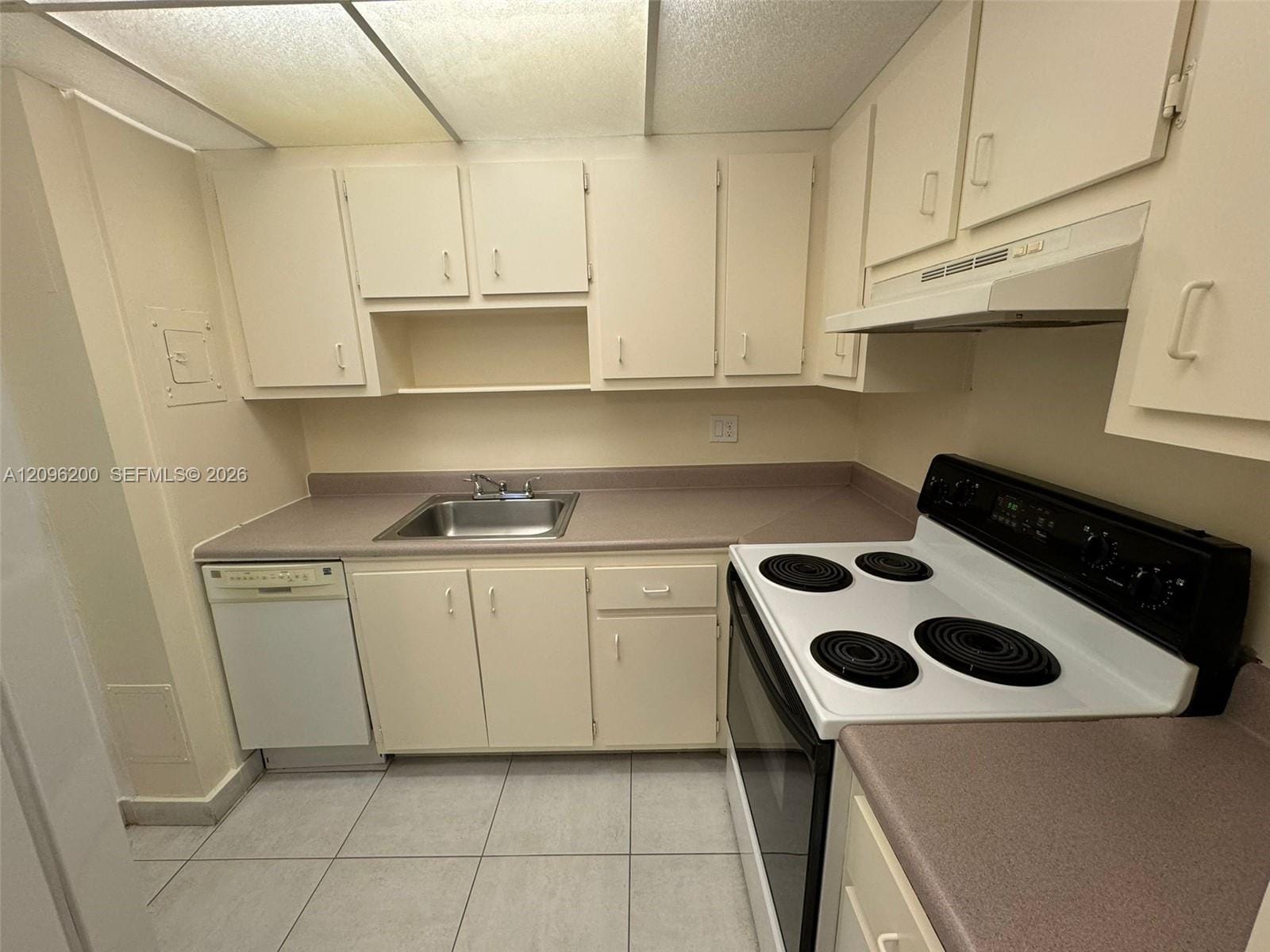 2555 NE 11th Street 710, Fort Lauderdale, FL 33304 photo 11