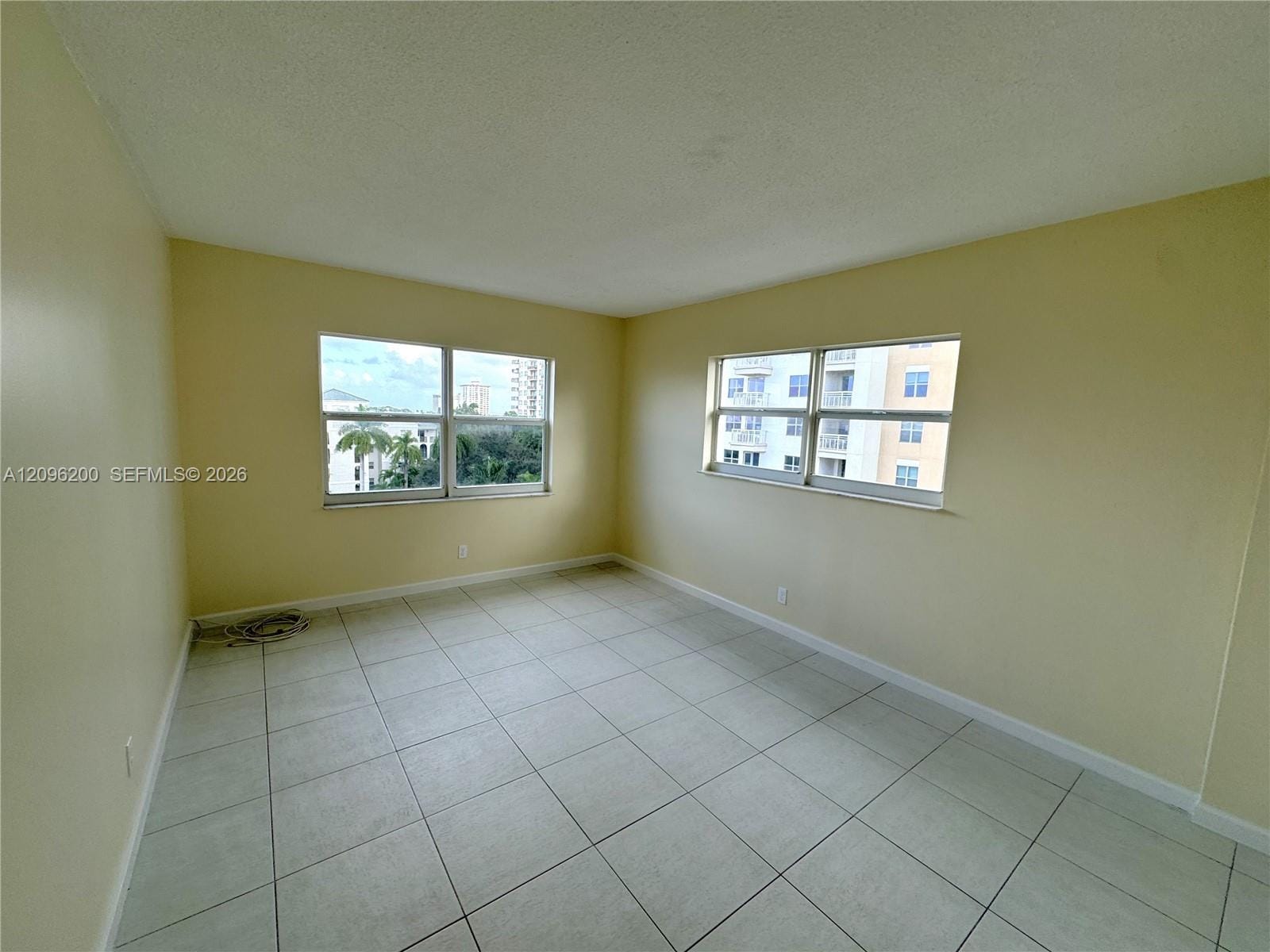 2555 NE 11th Street 710, Fort Lauderdale, FL 33304 photo 13
