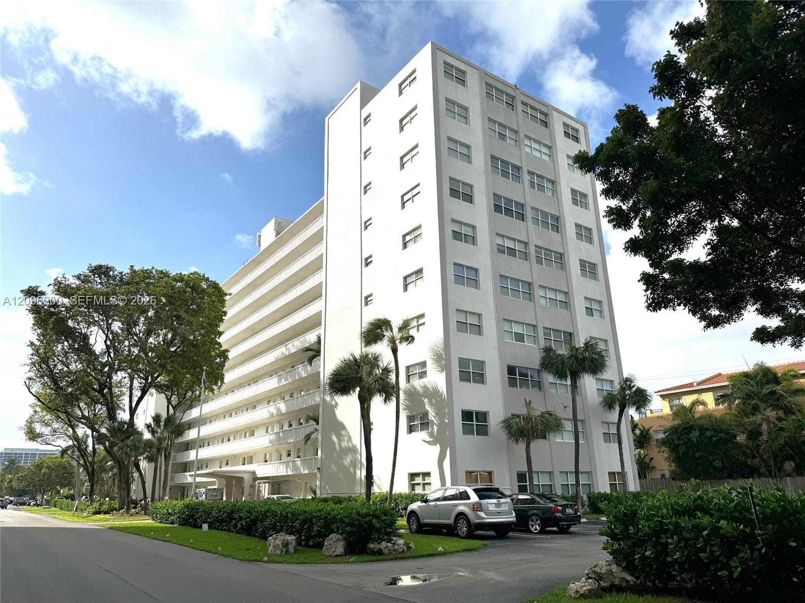 2555 NE 11th Street 710, Fort Lauderdale, FL 33304 photo 26