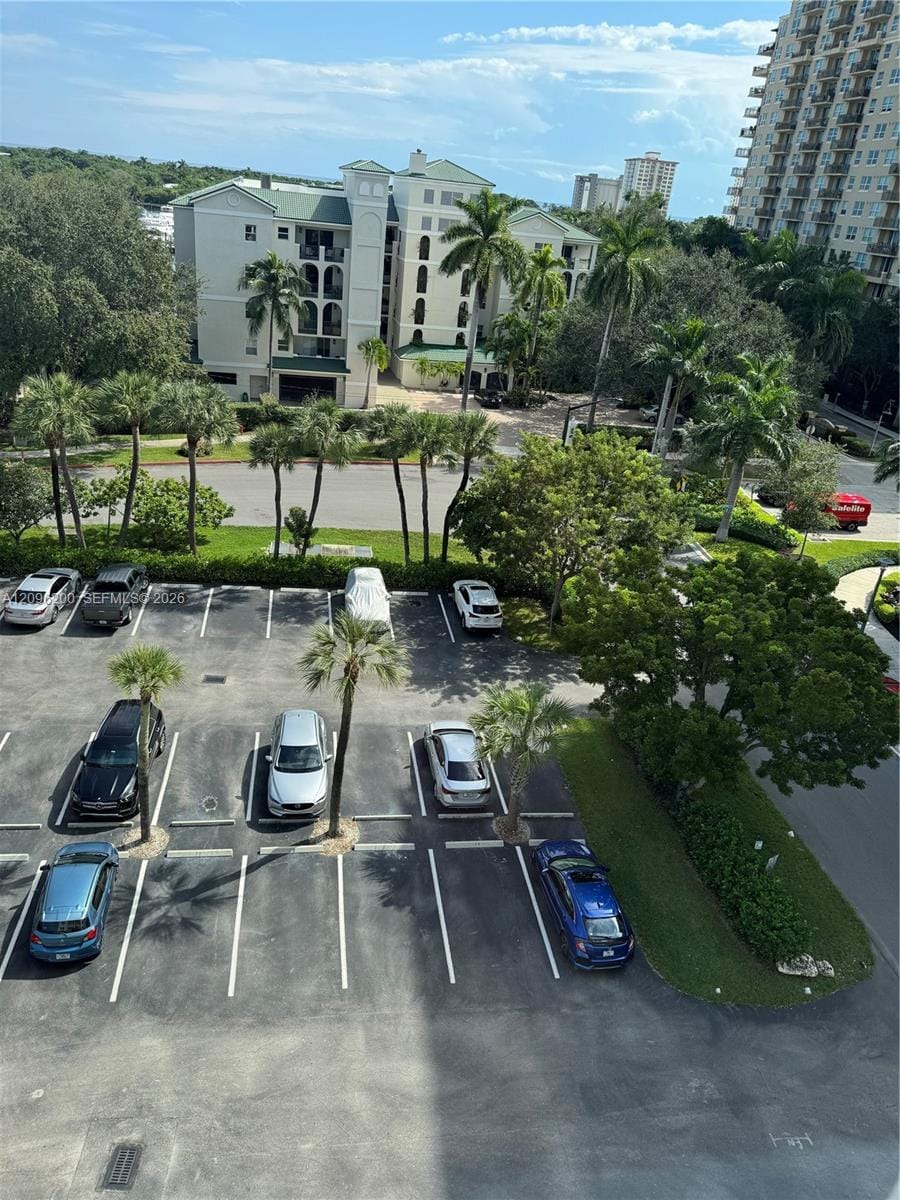 2555 NE 11th Street 710, Fort Lauderdale, FL 33304 photo 27