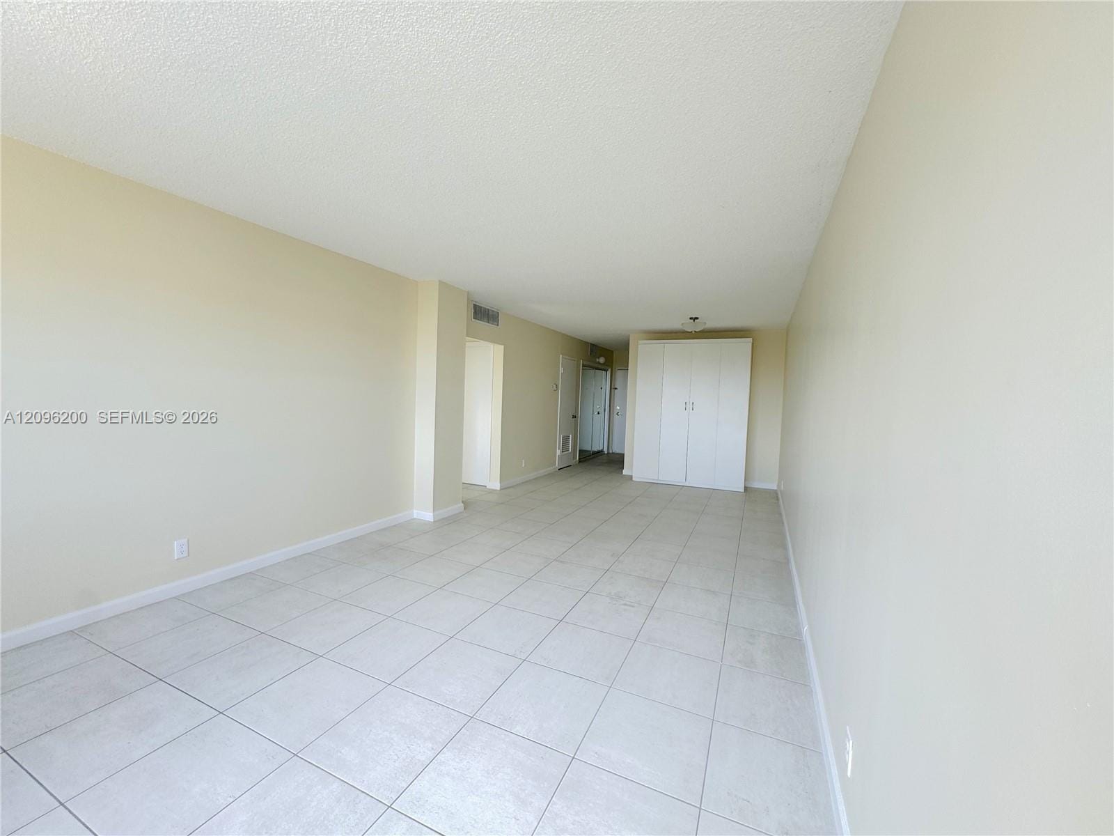 2555 NE 11th Street 710, Fort Lauderdale, FL 33304 photo 6