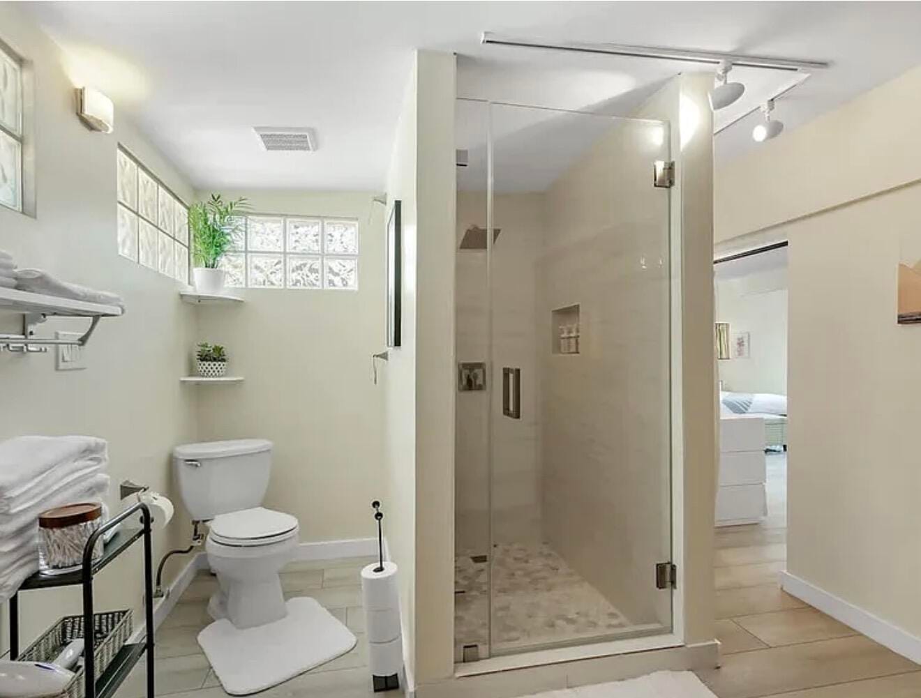 1449 NE 23RD Street, Wilton Manors, FL 33305 photo 23