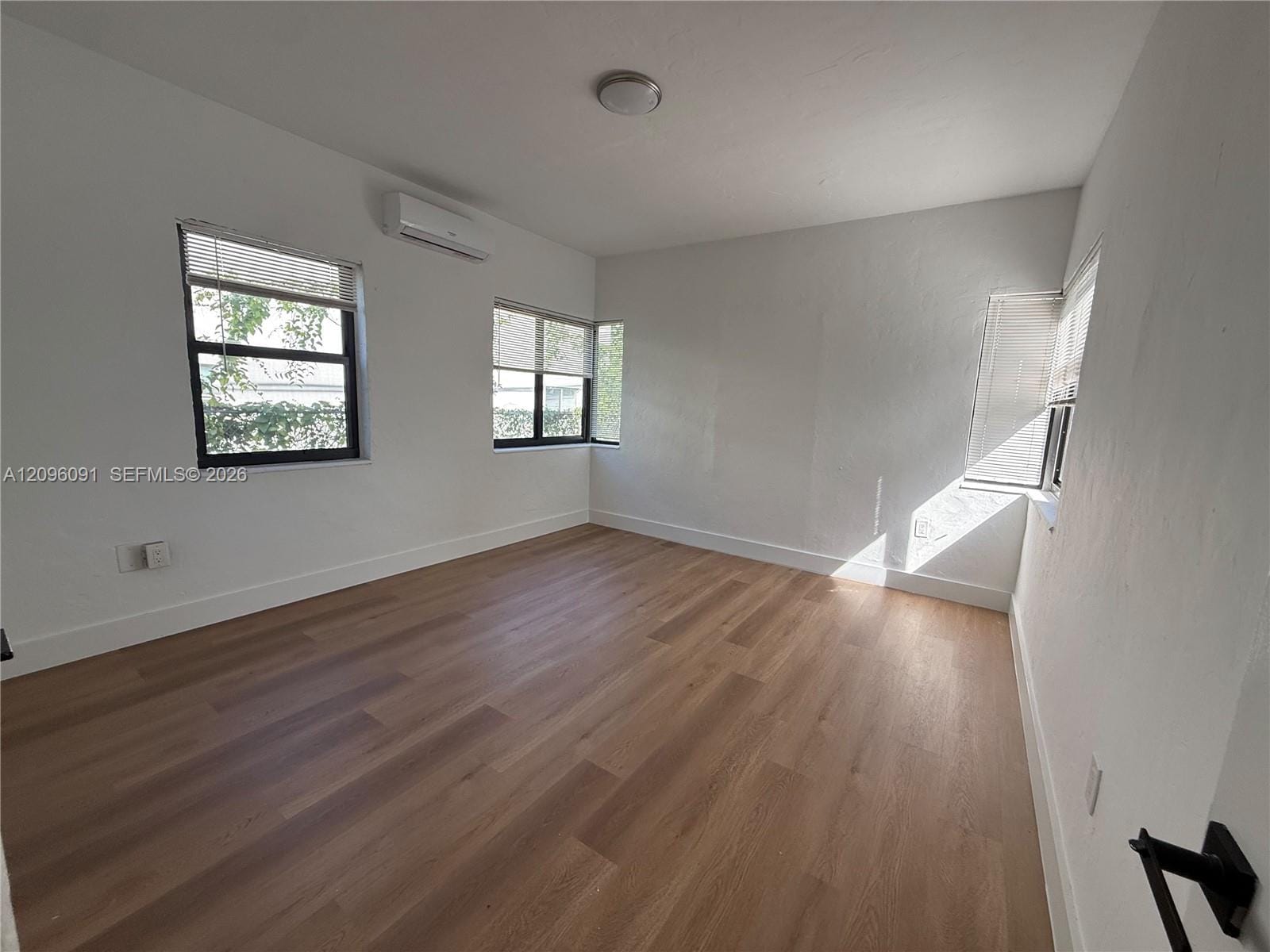 539 NE 82nd Terrace 5 — photo 5