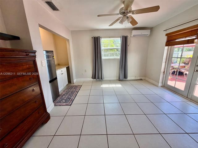 1740 SW 94th Avenue efficiency, Miami, FL 33165