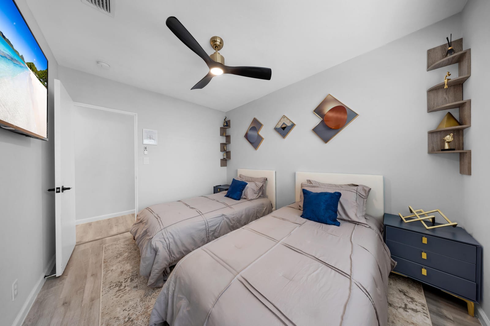 700 NE 16TH Court, Fort Lauderdale, FL 33305 photo 17