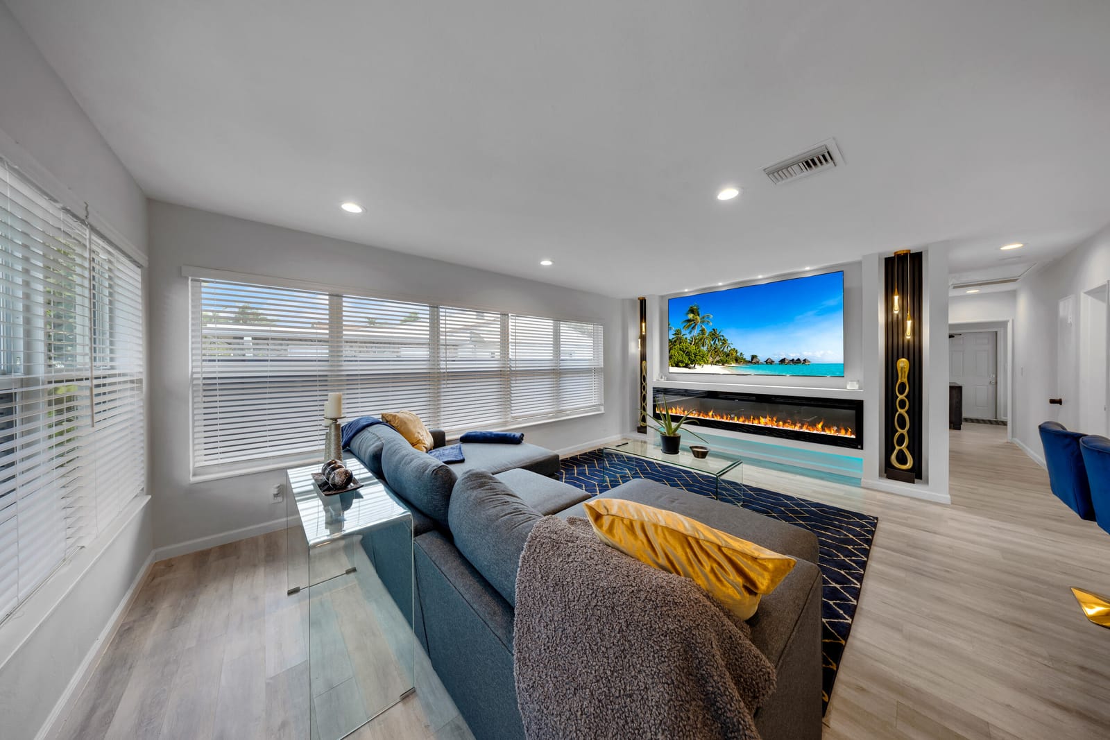 700 NE 16TH Court — photo 3