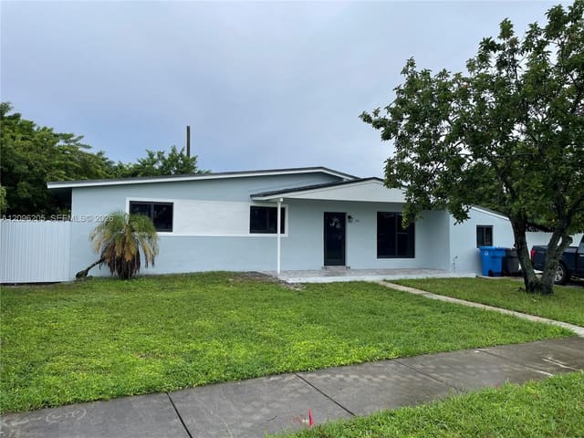 3720 SW 32nd Street, Hollywood, FL 33023