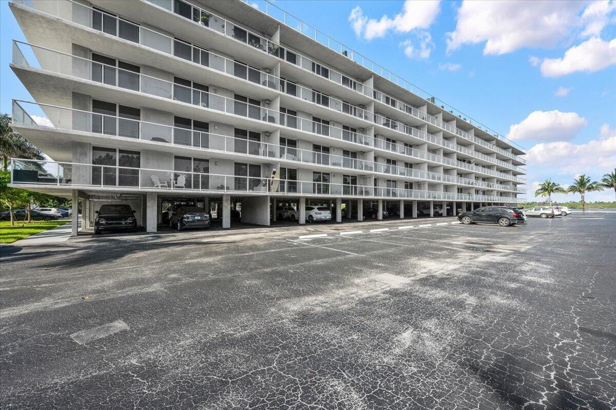 2560 S Ocean Boulevard, Palm Beach, FL 33480 photo 25
