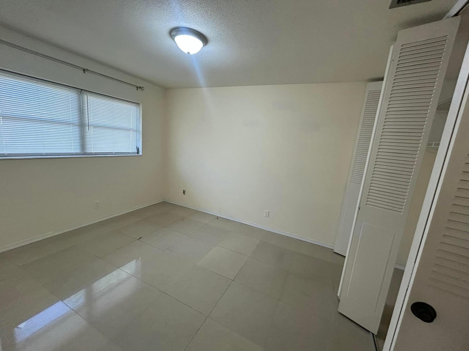 2956 Crosley Drive E C — photo 7