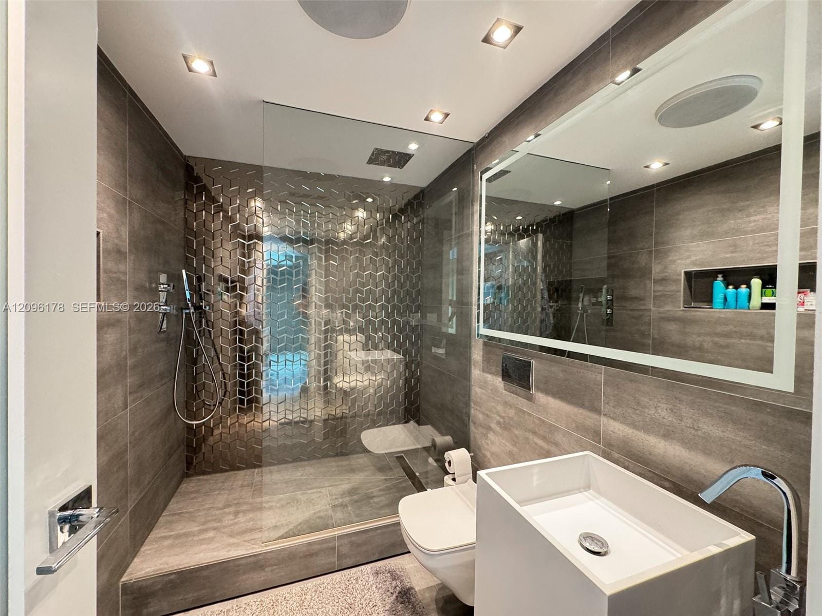 350 S Miami Avenue 706, Miami, FL 33130 photo 25