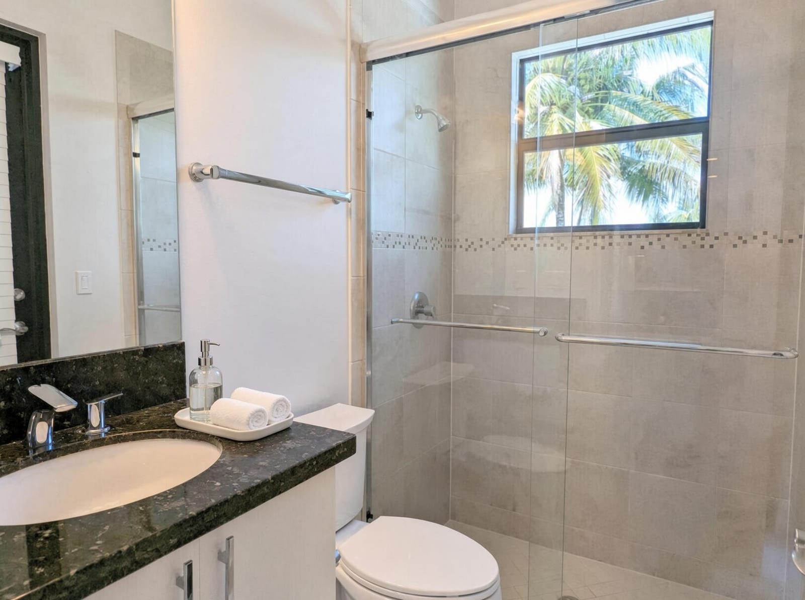 16645 GERMAINE Drive — photo 7