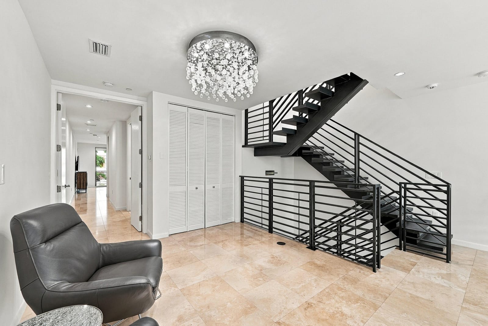 1703 NE 5TH Court 1703, Fort Lauderdale, FL 33301 photo 11