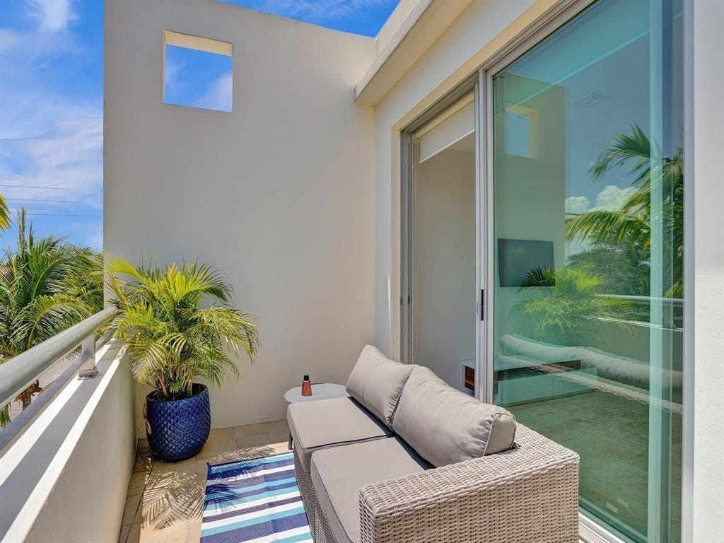 1703 NE 5TH Court 1703, Fort Lauderdale, FL 33301 photo 20