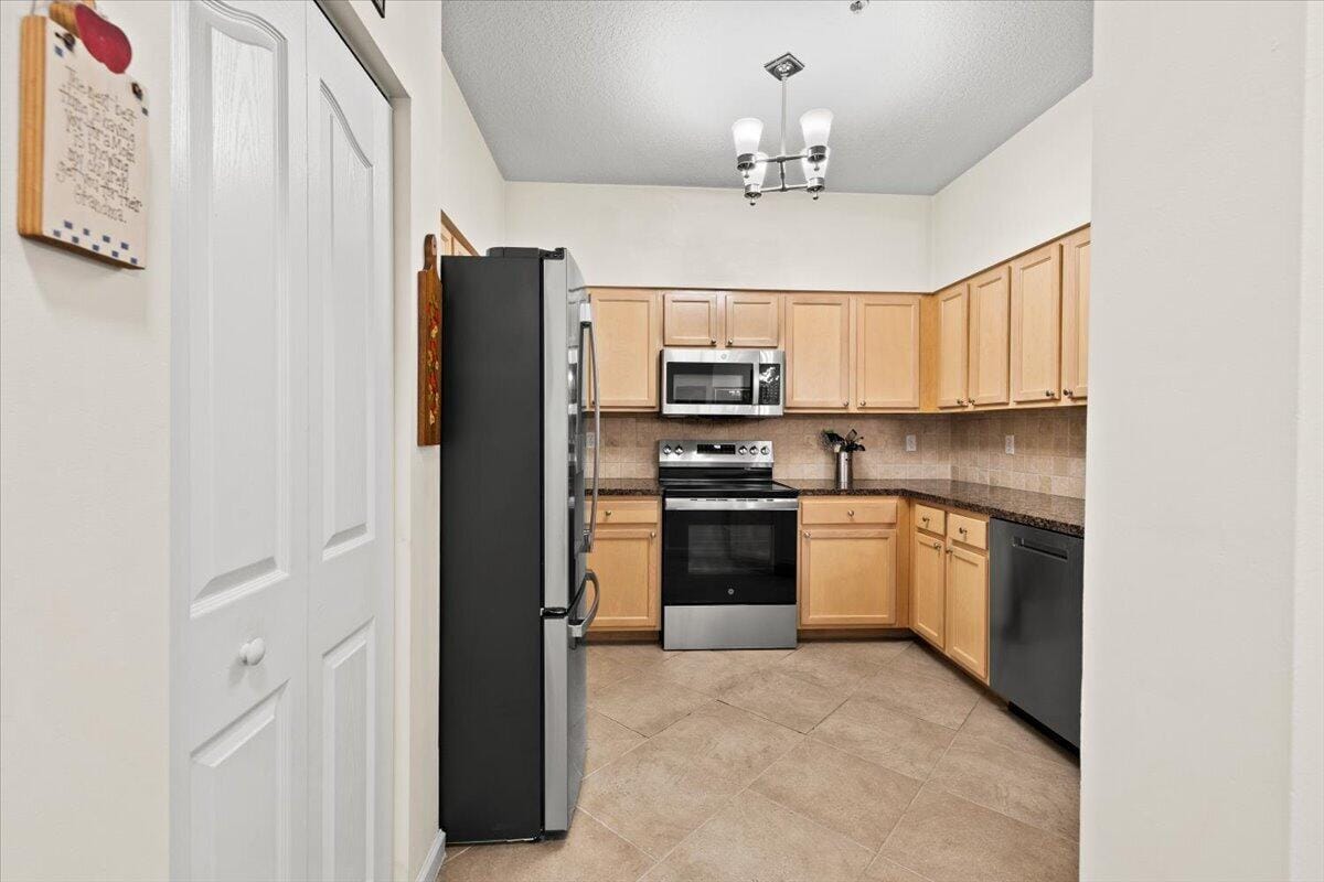 776 DAKOTA Drive 102, Jupiter, FL 33458 photo 13