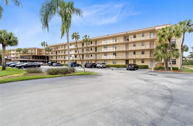 9355 SW 8TH Street 212, Boca Raton, FL 33428