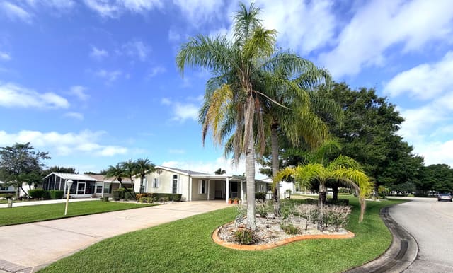 7653 McClintock Way, Port St. Lucie, FL 34952