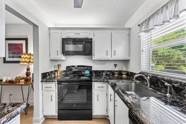 207 Tropic Isle Drive 210, Delray Beach, FL 33483
