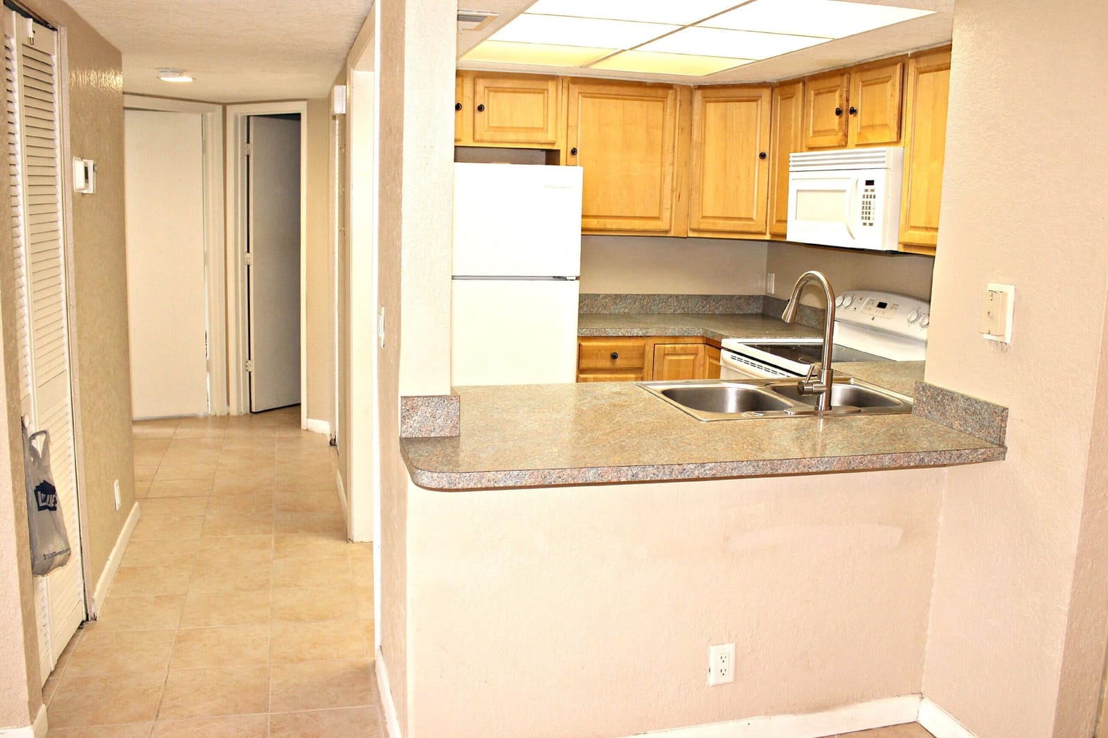 1500 SE Royal Green Circle 102, Port St. Lucie, FL 34952 photo 3
