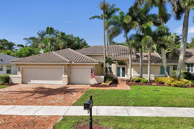 9645 E Tree Tops Court, Davie, FL 33328