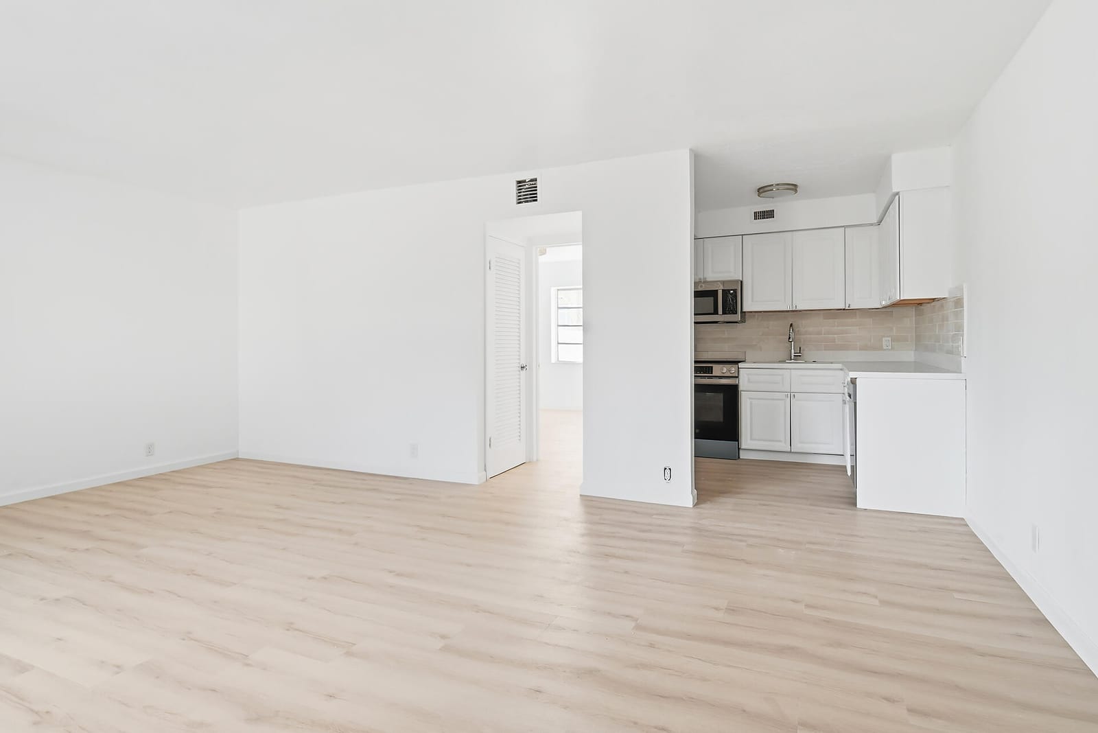 201 S Lakeside Drive Unit 2 — photo 6