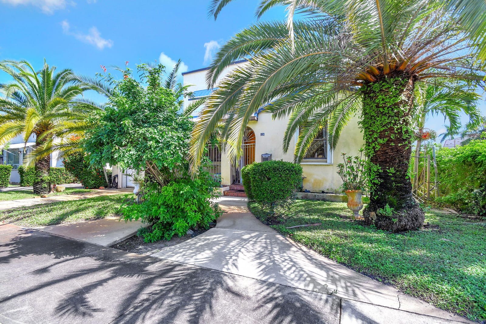 124 S Palmway — photo 3