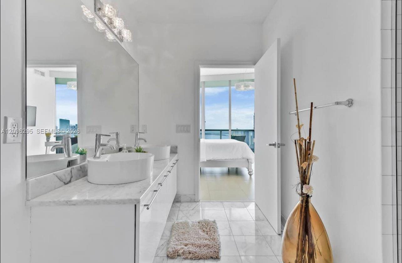 888 Biscayne Boulevard 4701, Miami, FL 33132 photo 14