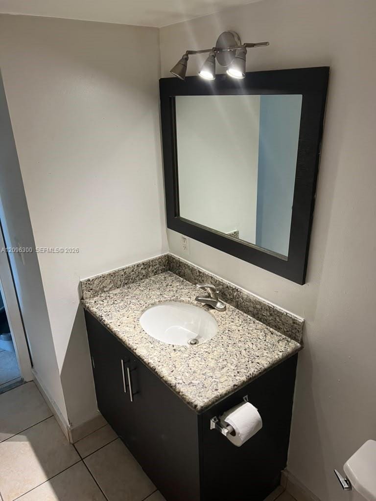486 NW 165th St Road B-603, Miami, FL 33169 photo 13