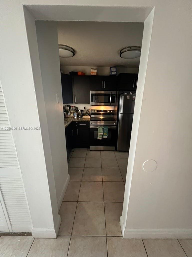 486 NW 165th St Road B-603, Miami, FL 33169 photo 22
