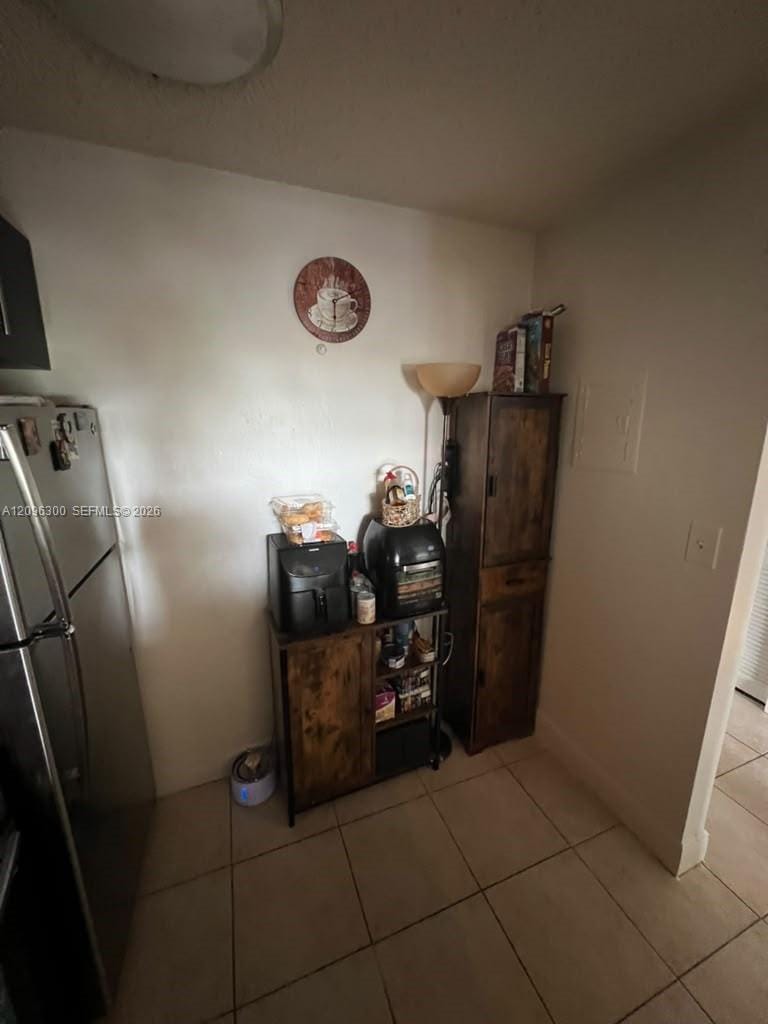 486 NW 165th St Road B-603, Miami, FL 33169 photo 23