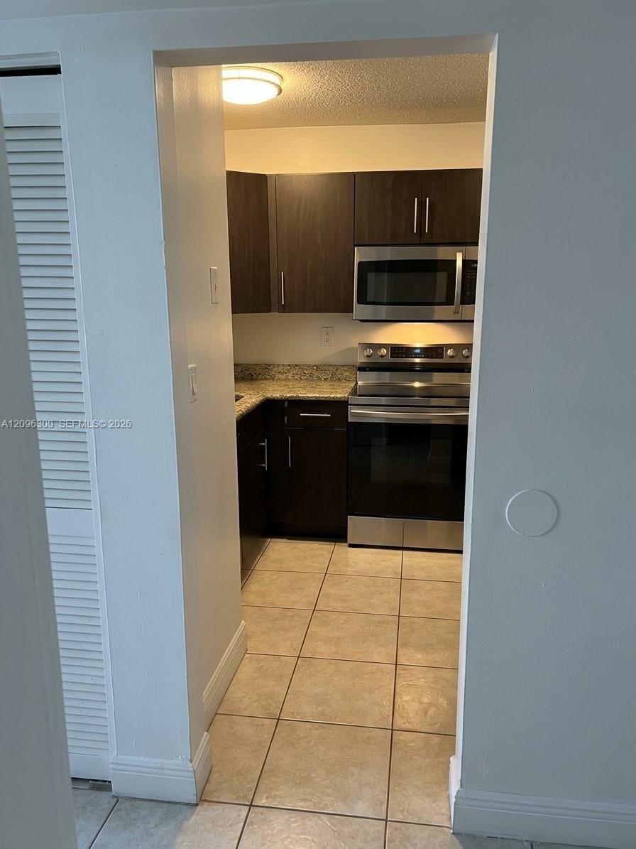 486 NW 165th St Road B-603 — photo 8