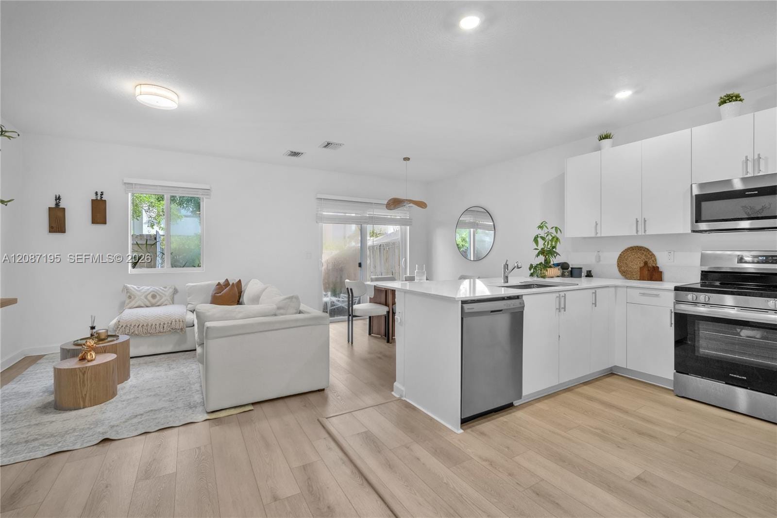 5075 SW 37th Street — photo 11