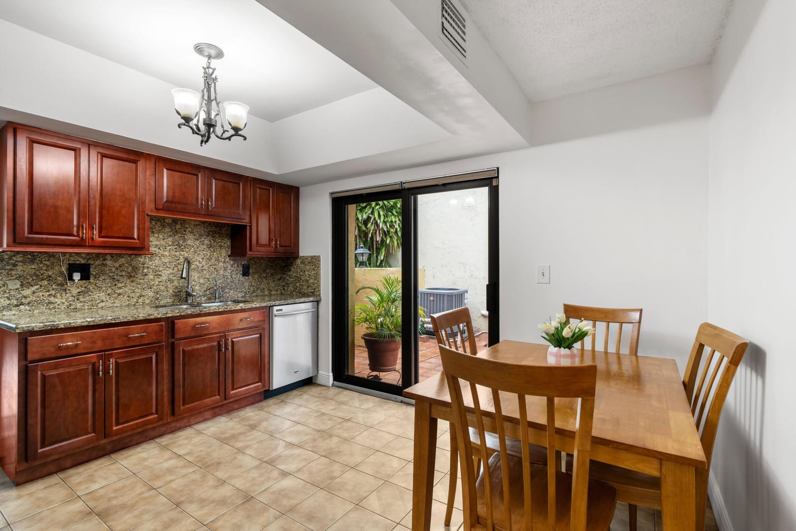 4051 SW 82ND Terrace — photo 9